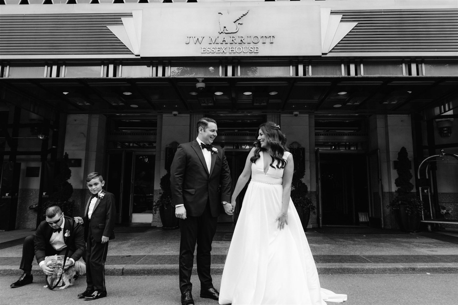 old new york, new york wedding, jenny fu, jw marriott essex house, first look, black and white photo, documentary wedding photo