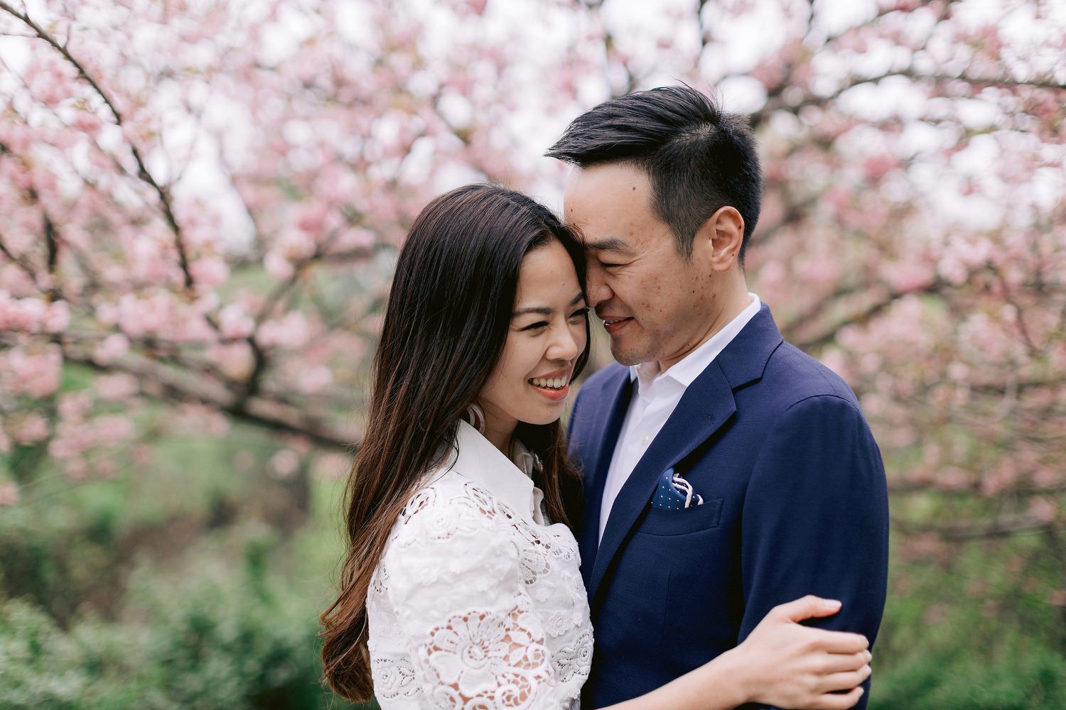 bride, groom, destination wedding, jenny fu, wedding photographer, in love, happy in spring, pink cherry blossoms