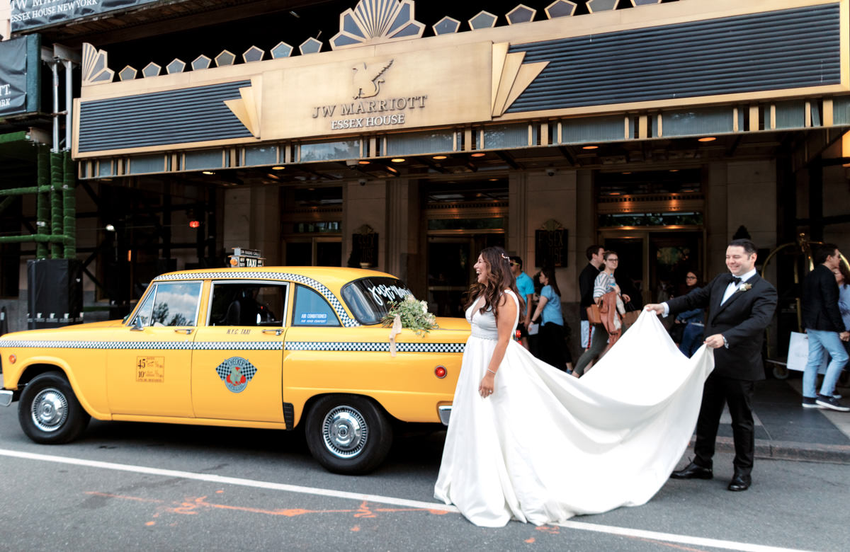 classic nyc wedding at jw Marriott Essex house hotel