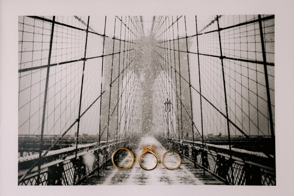 a wedding photography of the brooklyn bridge