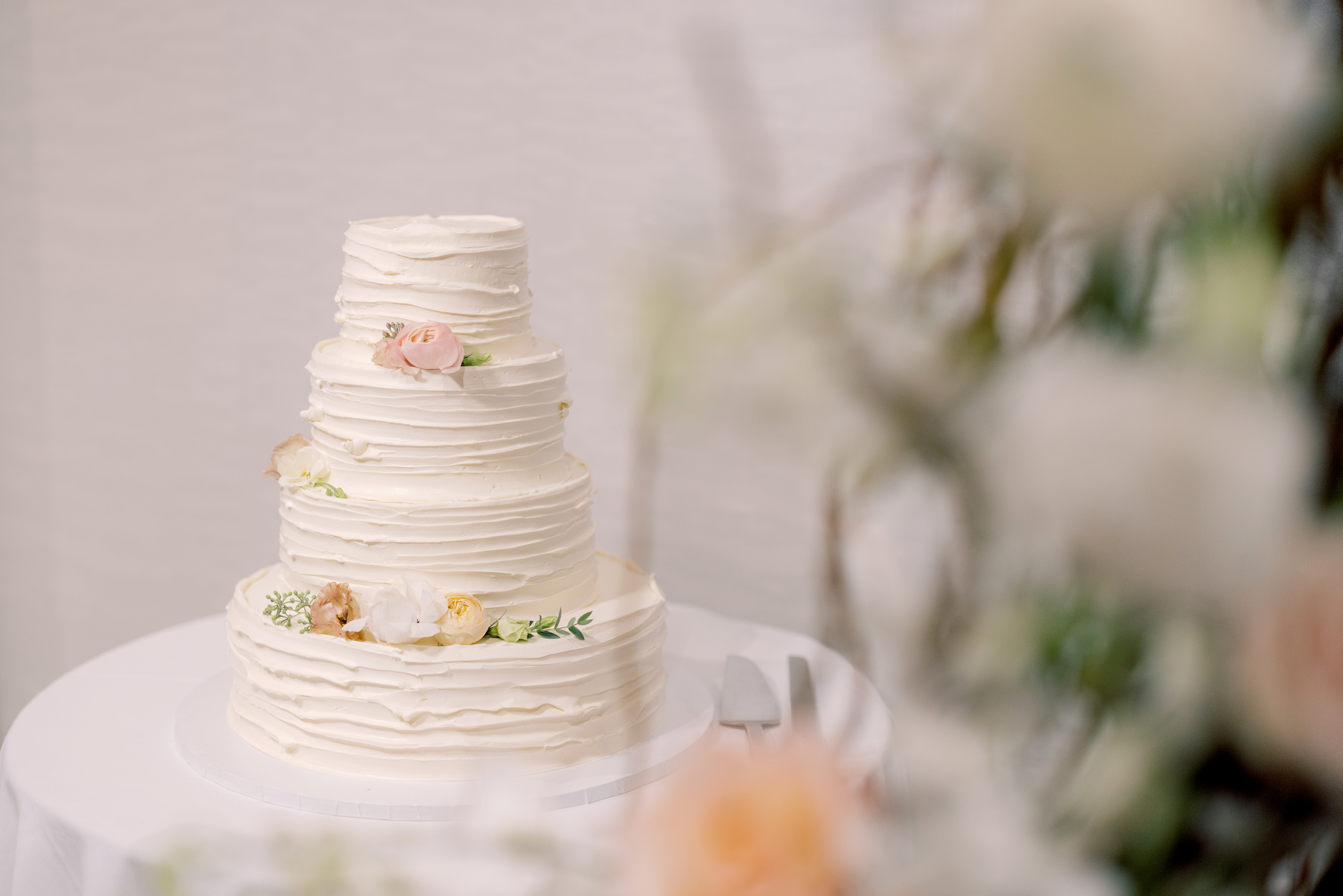 Close up image of the Wedding cake. Image by Jenny Fu Studio