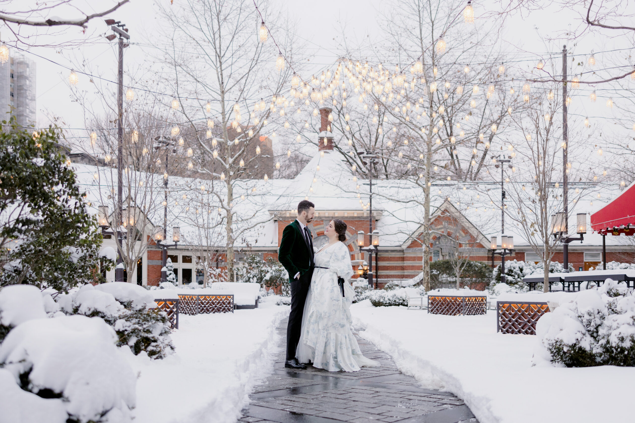 Winter outdoor image of the bride and groom in Tavern on the Green NYC. Wedding photography image by Jenny Fu Studio