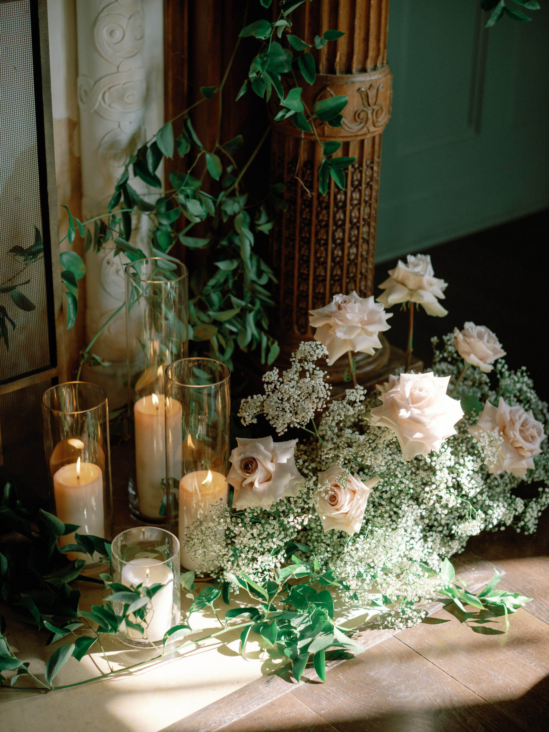 Still image of pretty flowers in the wedding venue by Jenny Fu Studio
