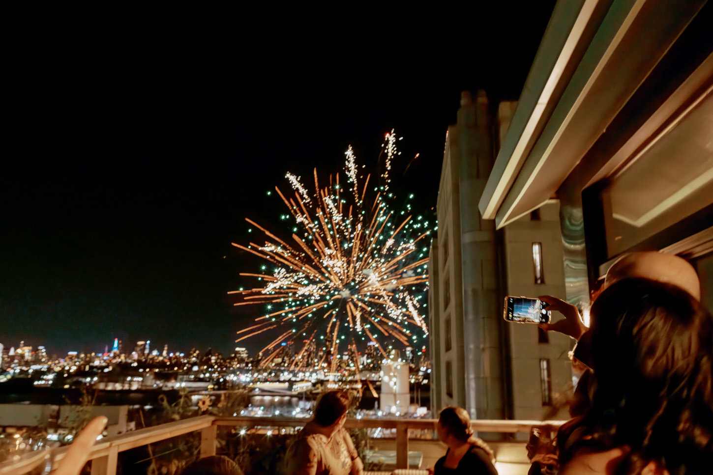 As the dancing began, the wedding guests were treated to an unexpected fireworks show, vibrantly shot by Jenny Fu Studio.  