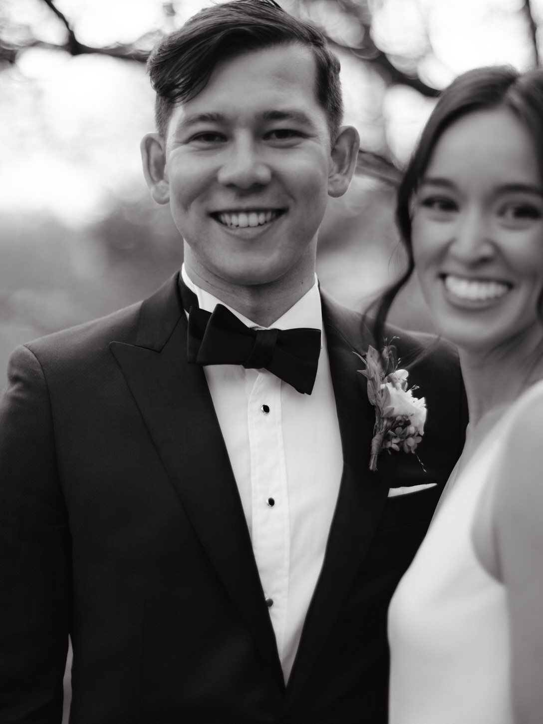 Black and white editorial image of the bride and groom at Troutbeck,, NY, captured by Jenny Fu Studio.