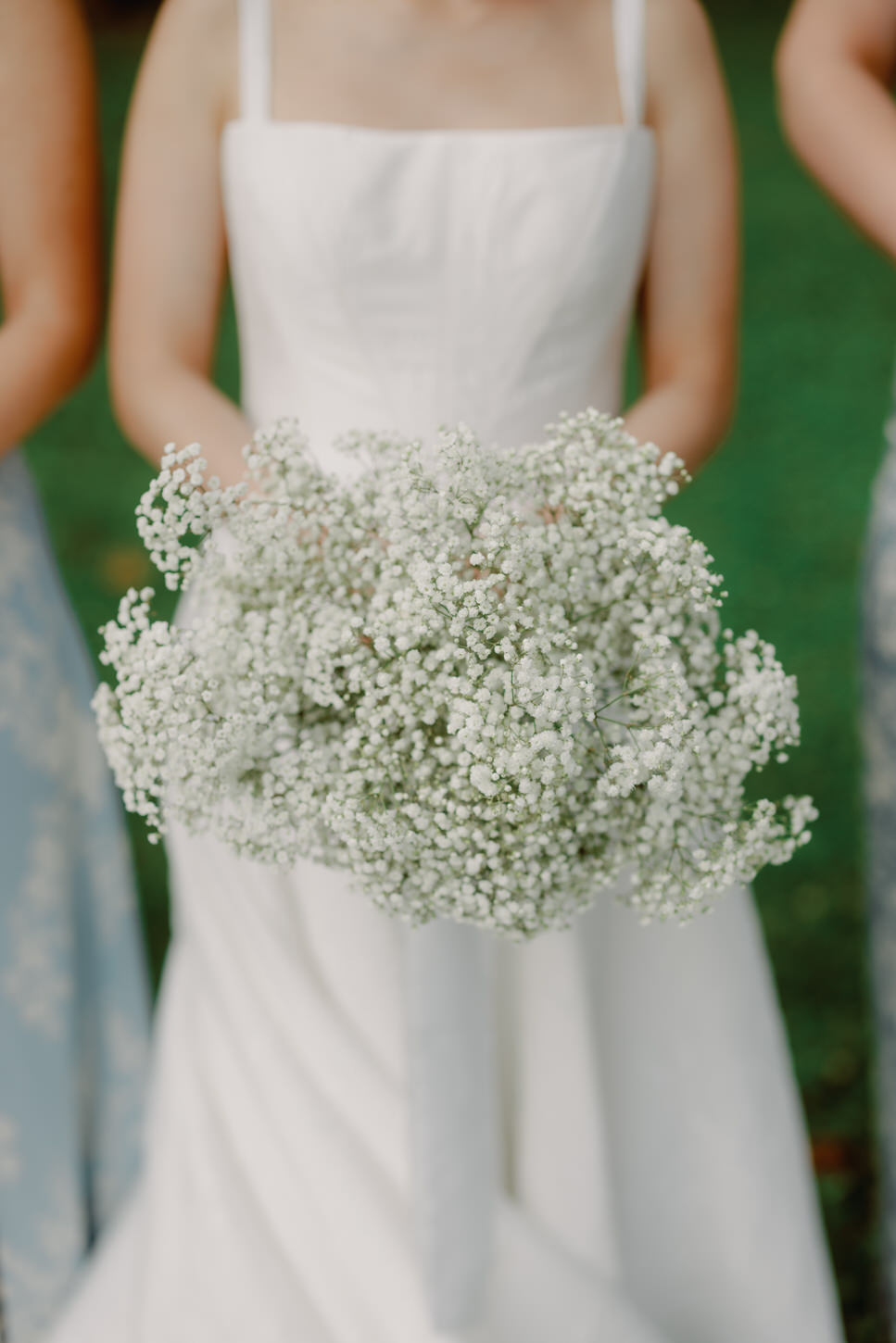 A close-up image of the bride's beautiful flower bouquet captured by Jenny Fu Studio.